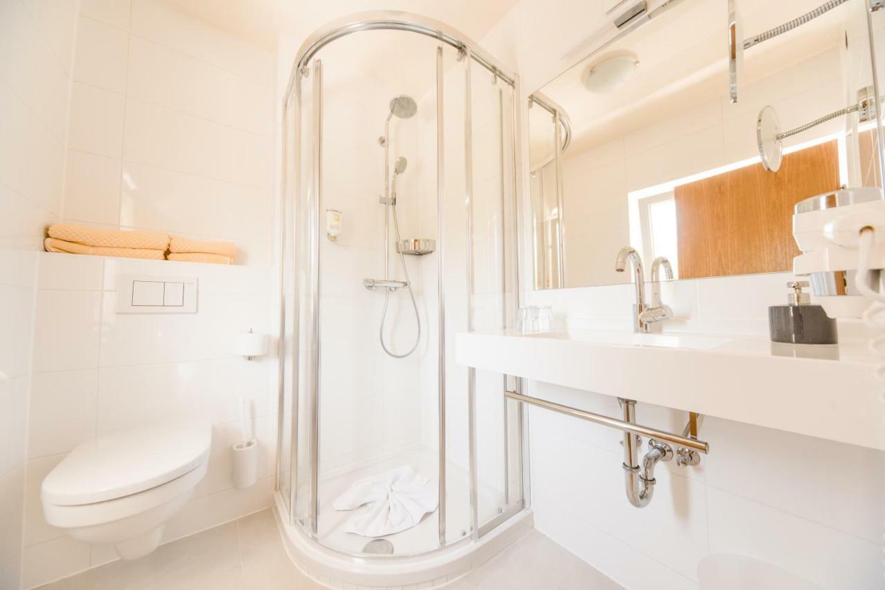 באד גלייכנברג Hotel St. Hubertushof מראה חיצוני תמונה